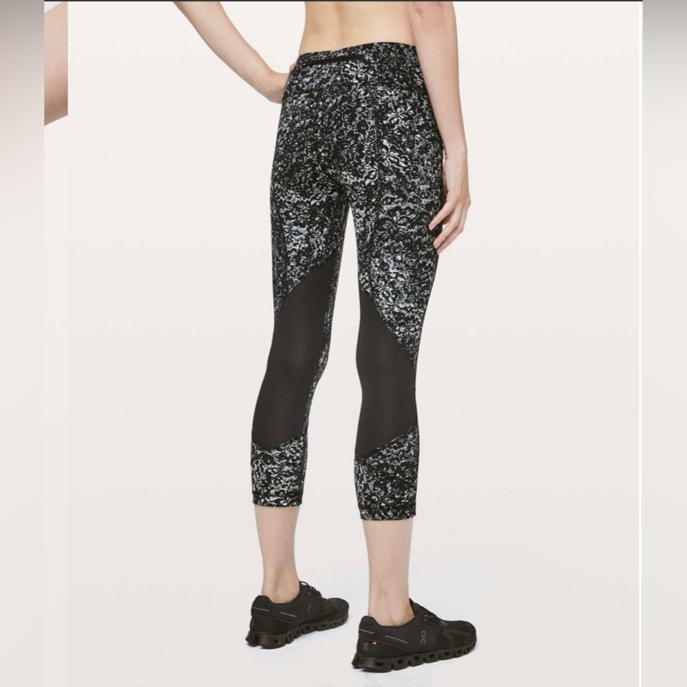 Lululemon Pace Rival Crop *22" in Achromatize Ice Grey Black